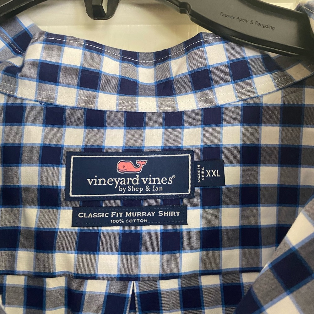 Vineyard Vines Xxl. Brand new. I tore the tags off but never wore.
